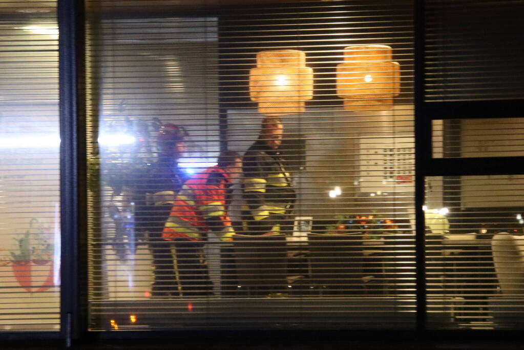 Zoektocht naar vastzittend persoon in bedrijfspand