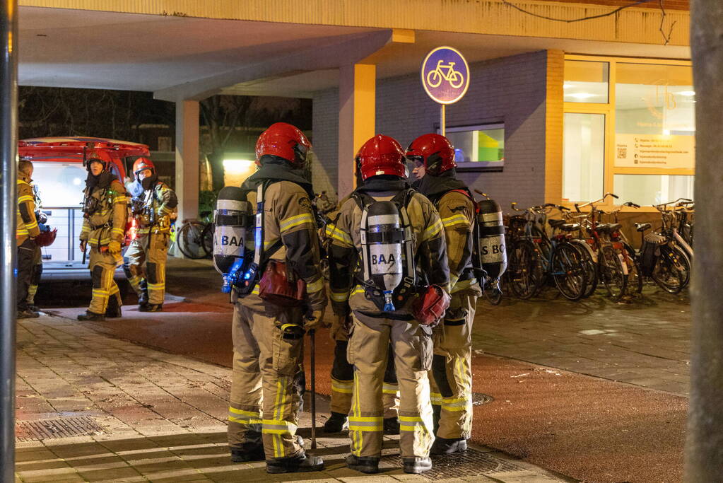 Woningen uit flat geëvacueerd door brand