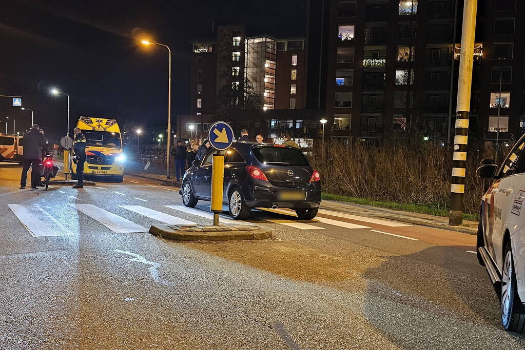 Voetganger aangereden op oversteekplaats