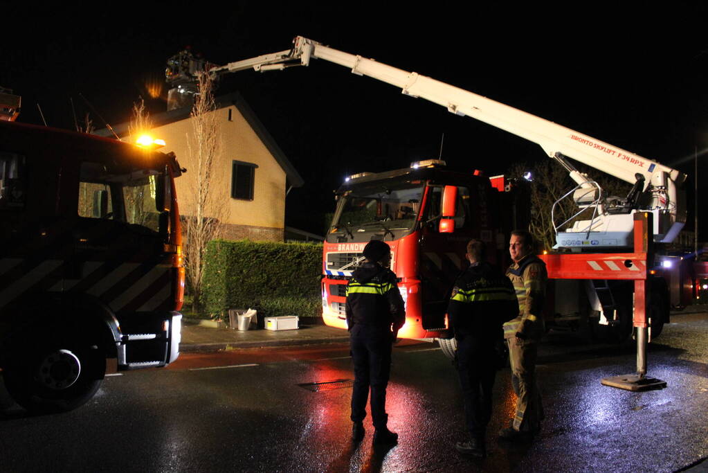 Brand in schoorsteen van vrijstaande woning