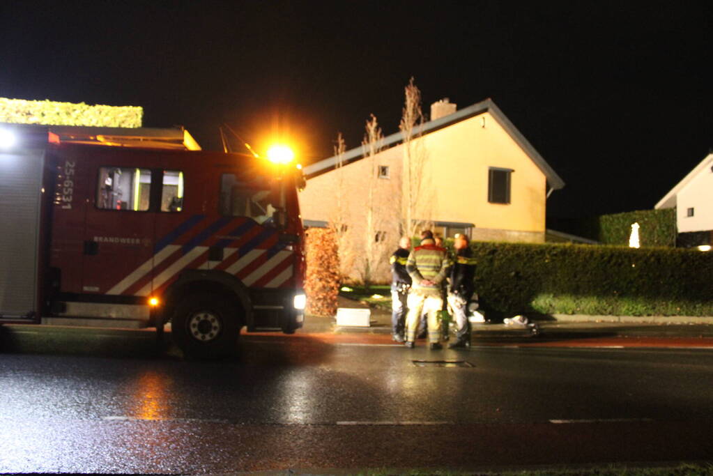 Brand in schoorsteen van vrijstaande woning