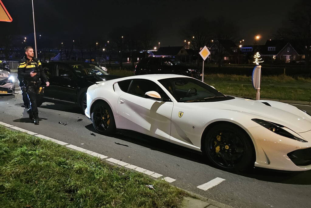 Dure Ferrari betrokken bij ongeval