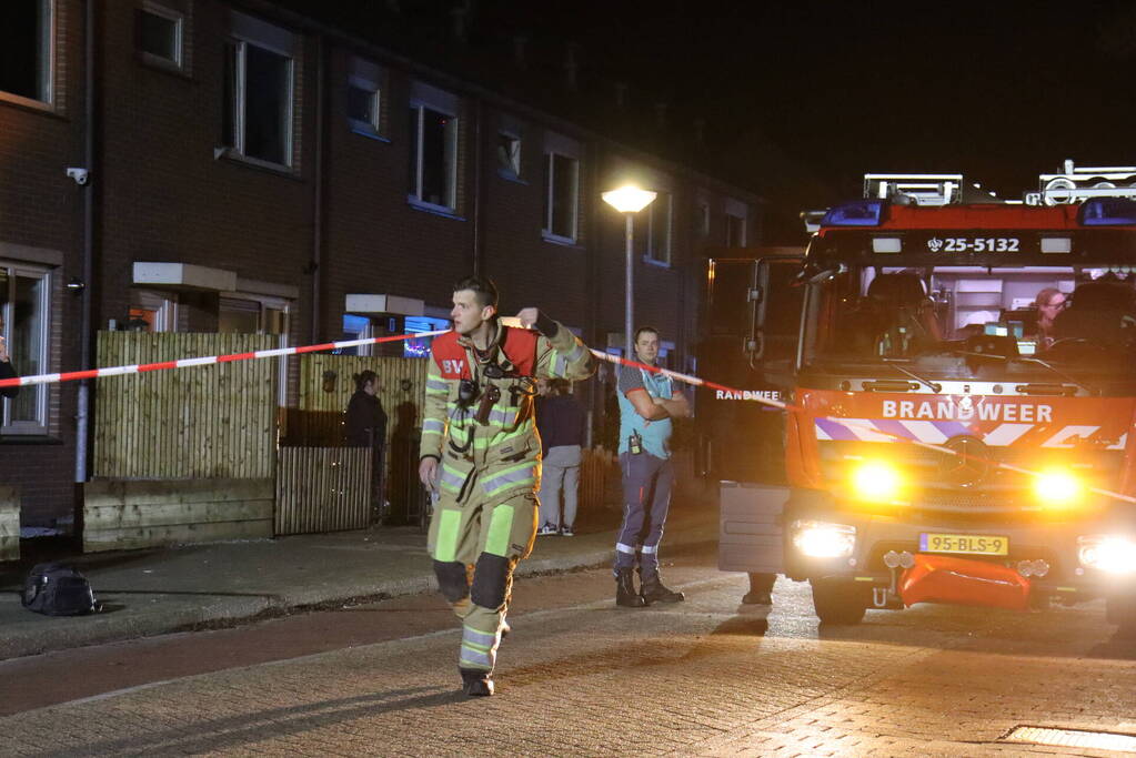 Zwarte rookwolken uit slaapkamer