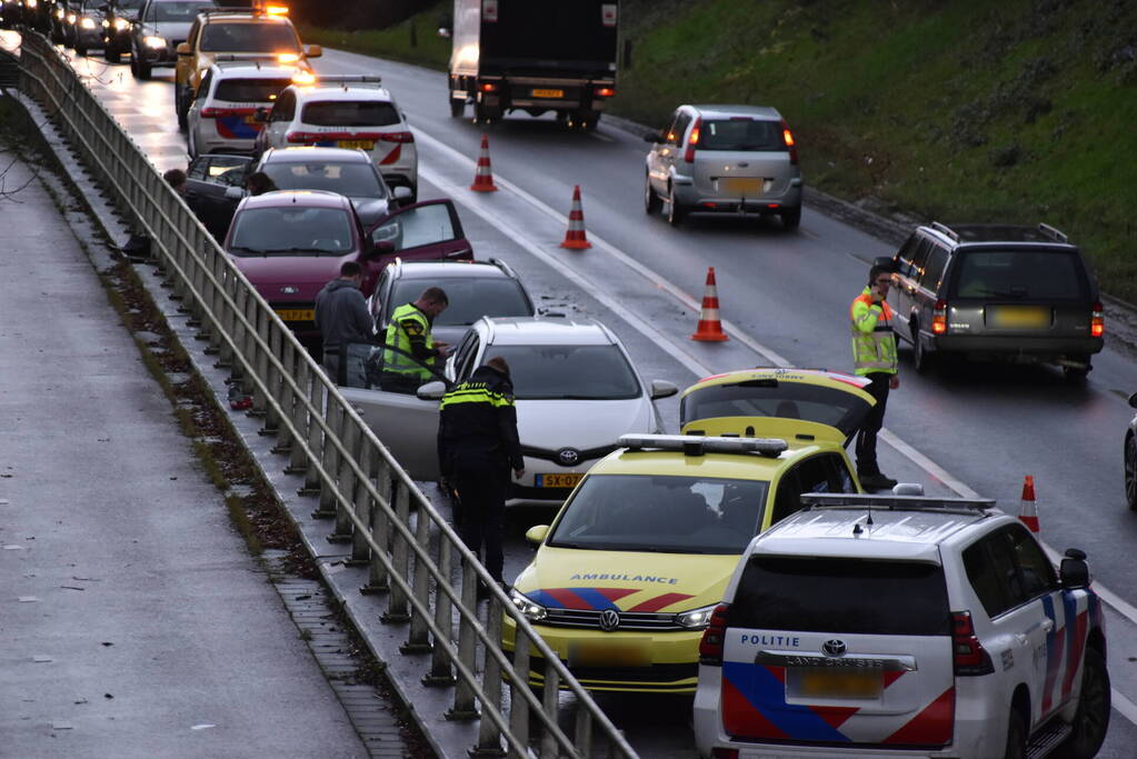 Kettingbotsing met vier voertuigen