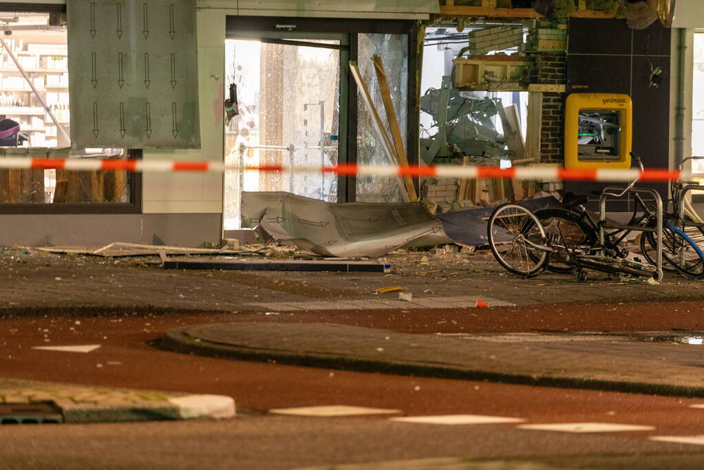 Ravage na plofkraak op geldautomaat