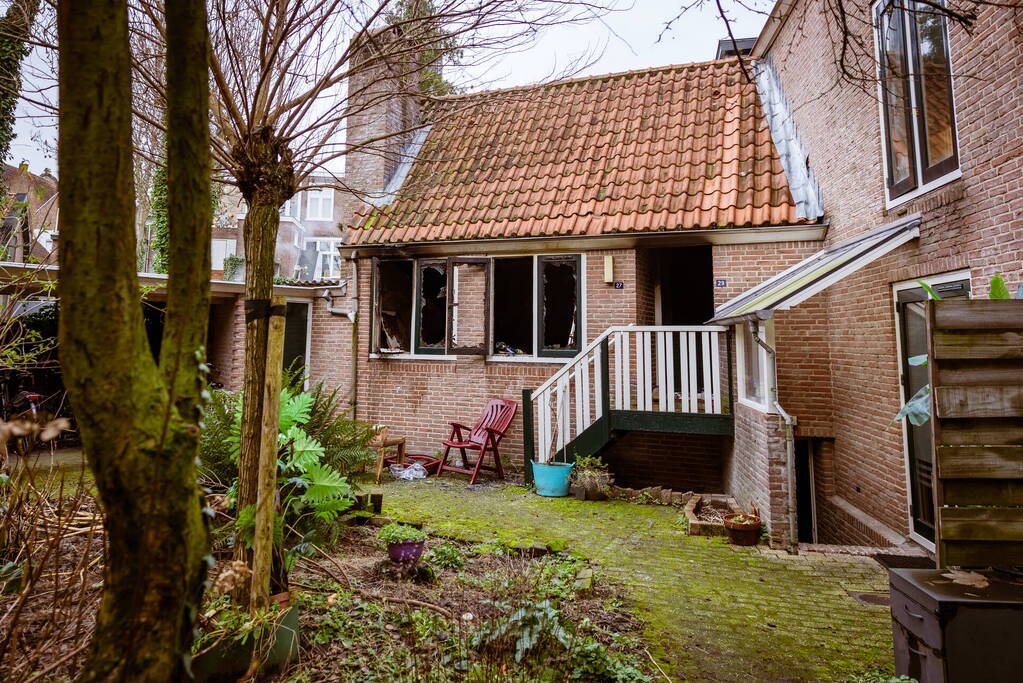 Veel schade bij woningbrand