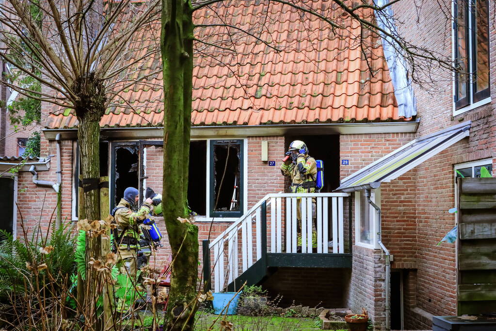 Veel schade bij woningbrand