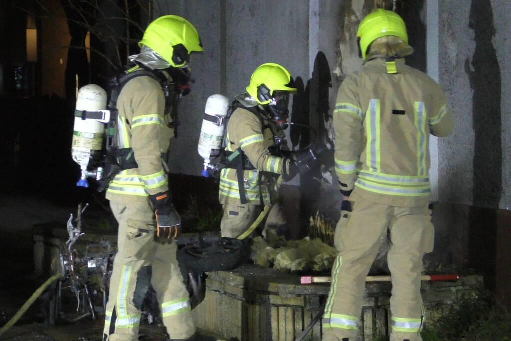 Scooterbrand straalt aan tegen school