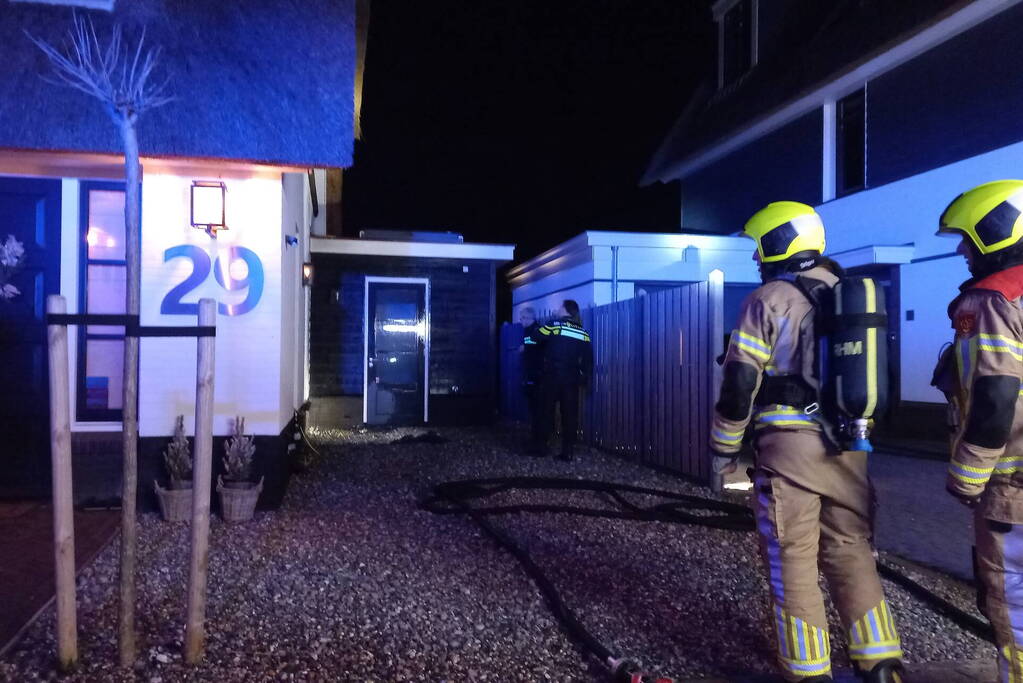 Afvalbrand bij woning