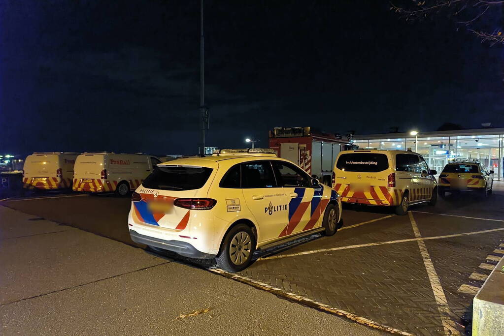 Aanrijding passagierstrein zorgt voor stremming op station