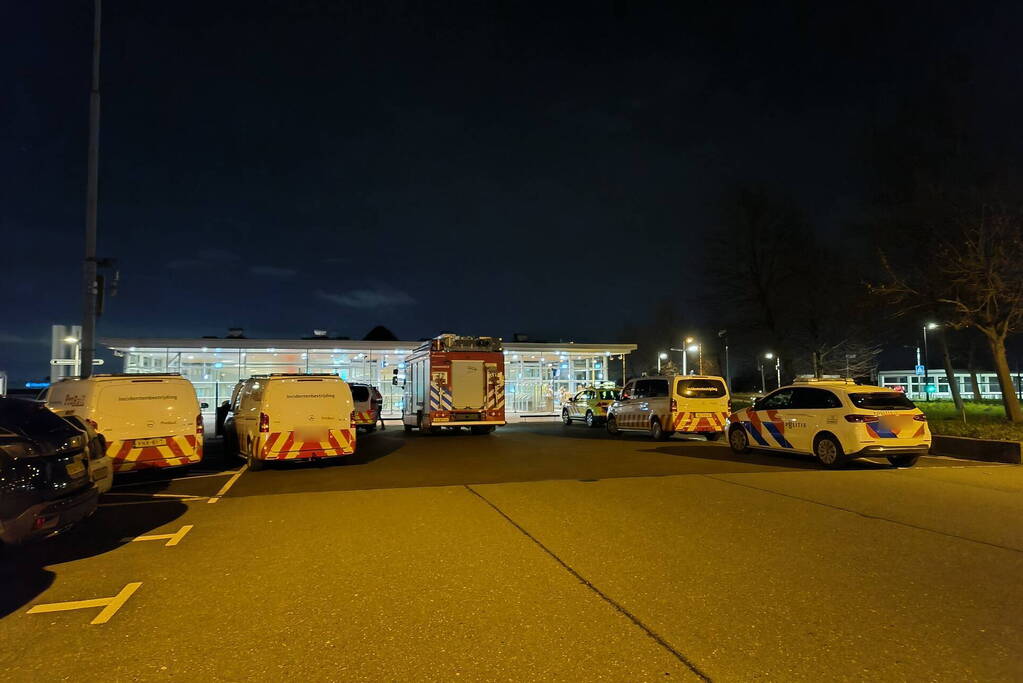 Aanrijding passagierstrein zorgt voor stremming op station