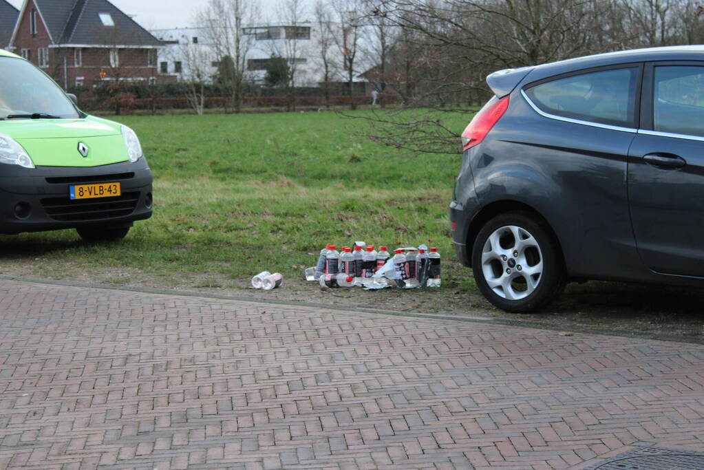 Straat afgezet na aantreffen vuurwerkbom
