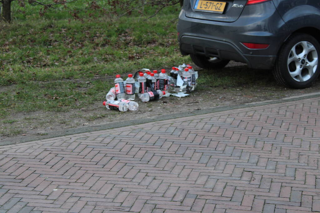 Straat afgezet na aantreffen vuurwerkbom