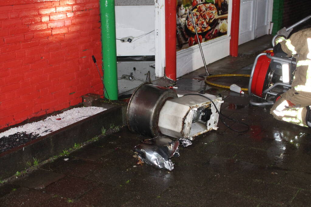 Brand in pizza zaak snel geblust