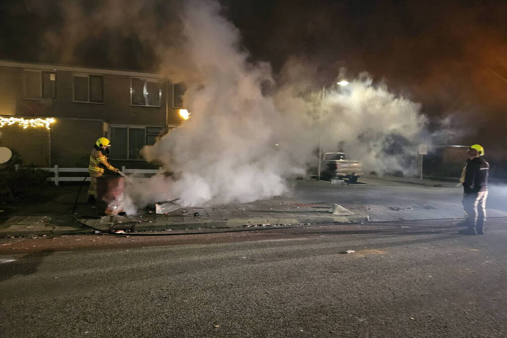 Afval in brand gestoken