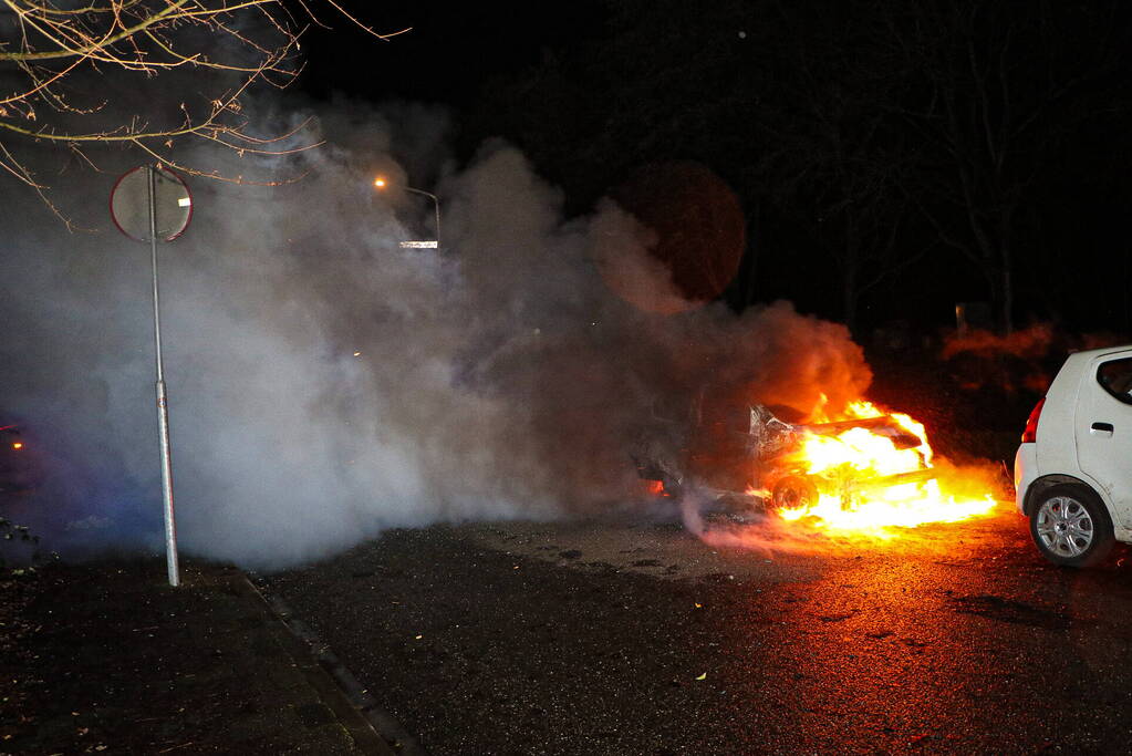 Zesde voertuig uitgebrand in paar uur tijd