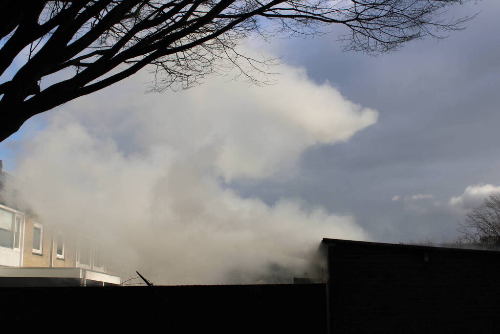 Uitslaande brand in schuur snel geblust