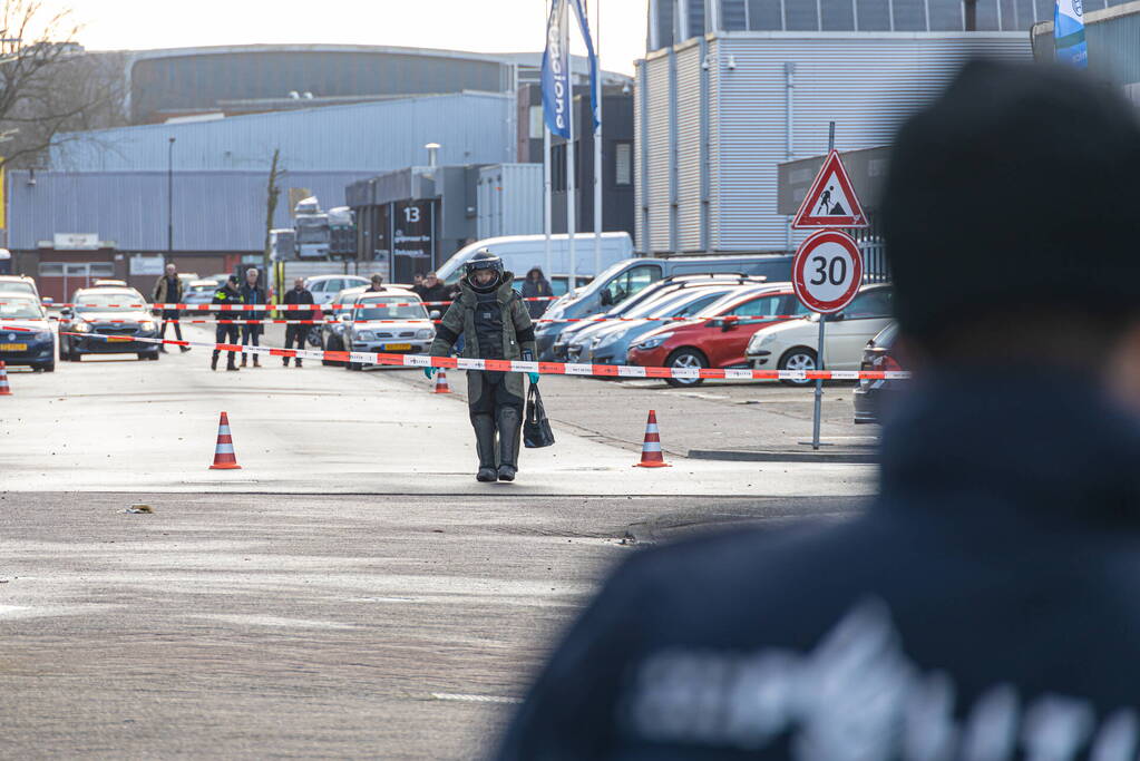 Explosief aangetroffen bij bedrijfspand