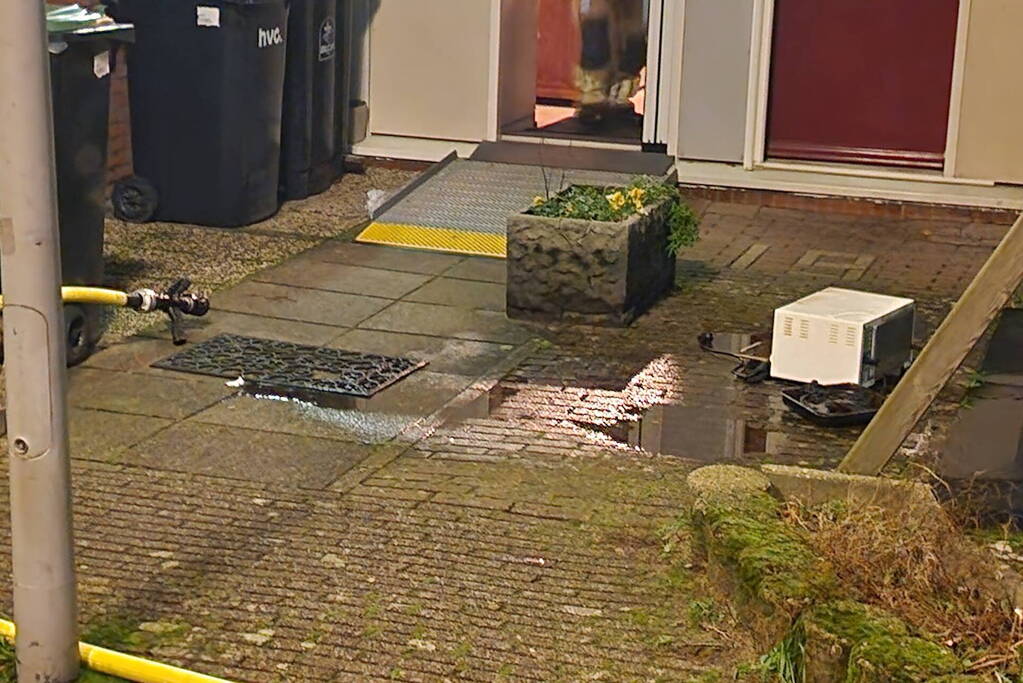 Magnetron vat vlam in woning