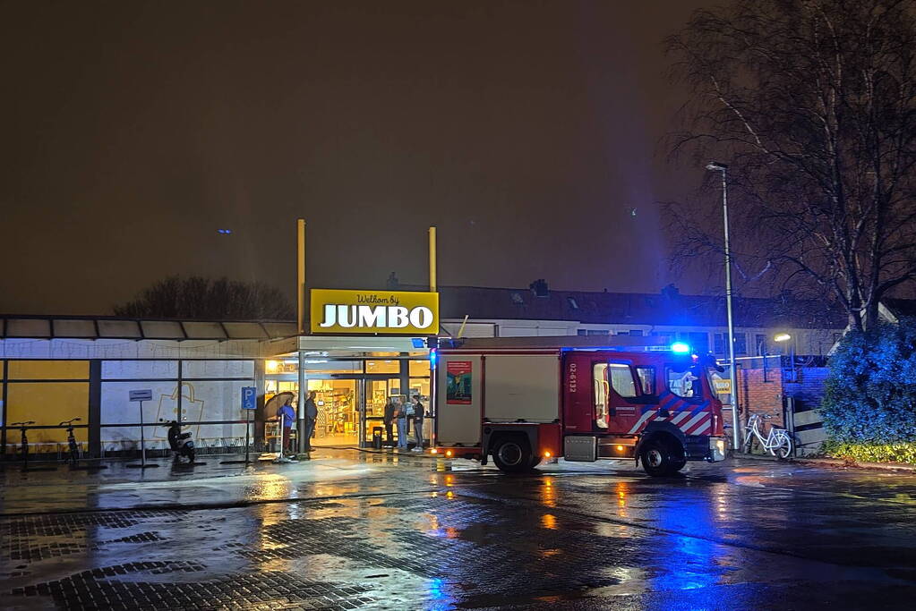 Supermarkt ontruimd door brand in meterkast