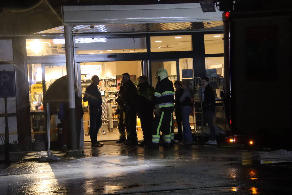 Supermarkt ontruimd door brand in meterkast