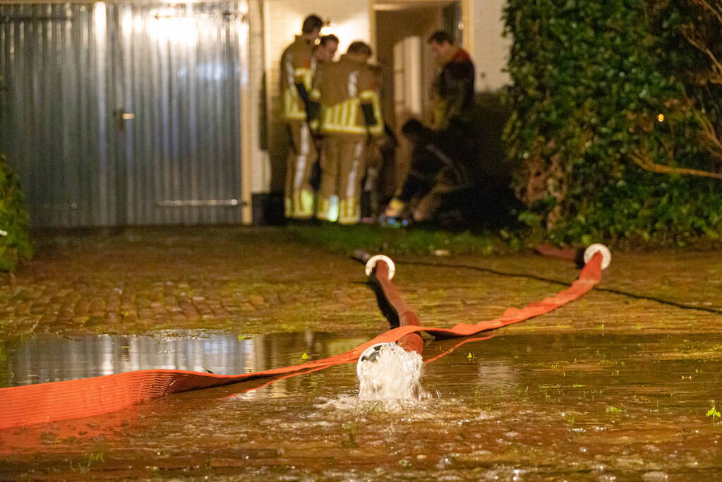 Kelder van woning vol water
