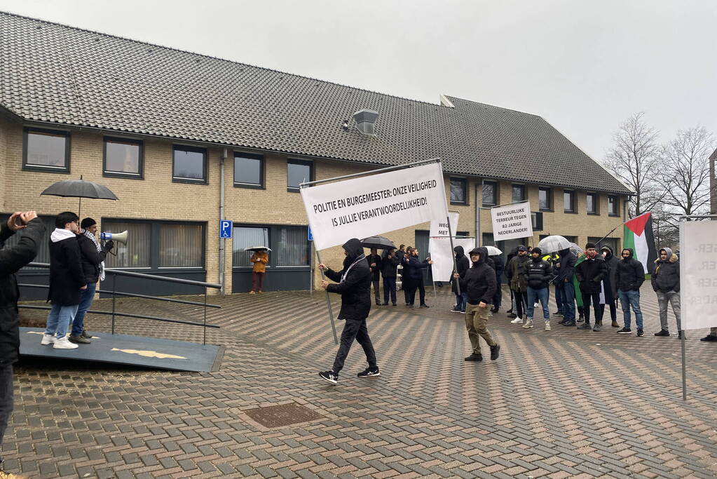 Veel politie-inzet bij demonstratie voor Marokaans gezin