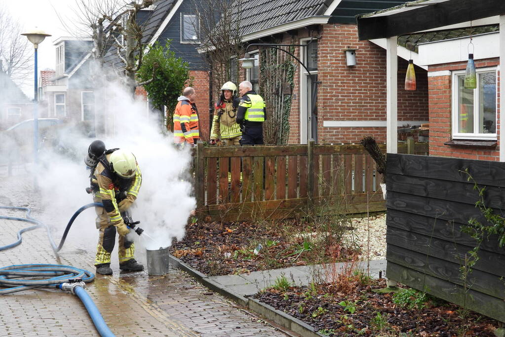 Brand in schoorsteen snel onder controle