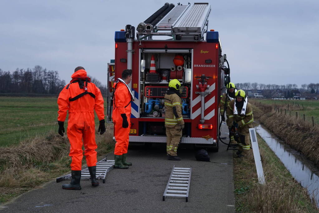 Zoekactie nadat scooter wordt aangetroffen in het water