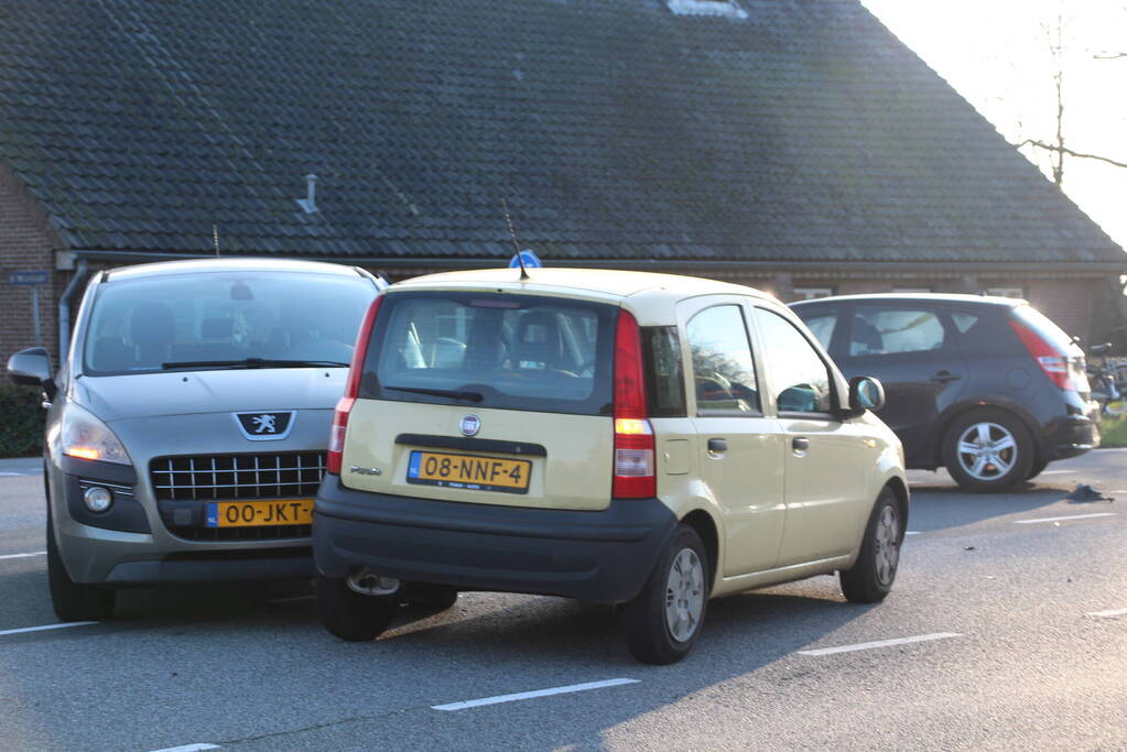 Vier voertuigen betrokken bij ongeval