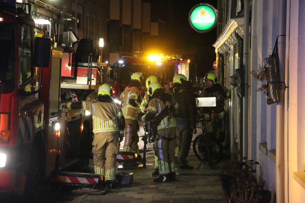 Schoorsteenbrand snel onder controle