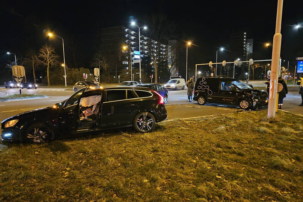 Flinke schade bij ongeval op kruising