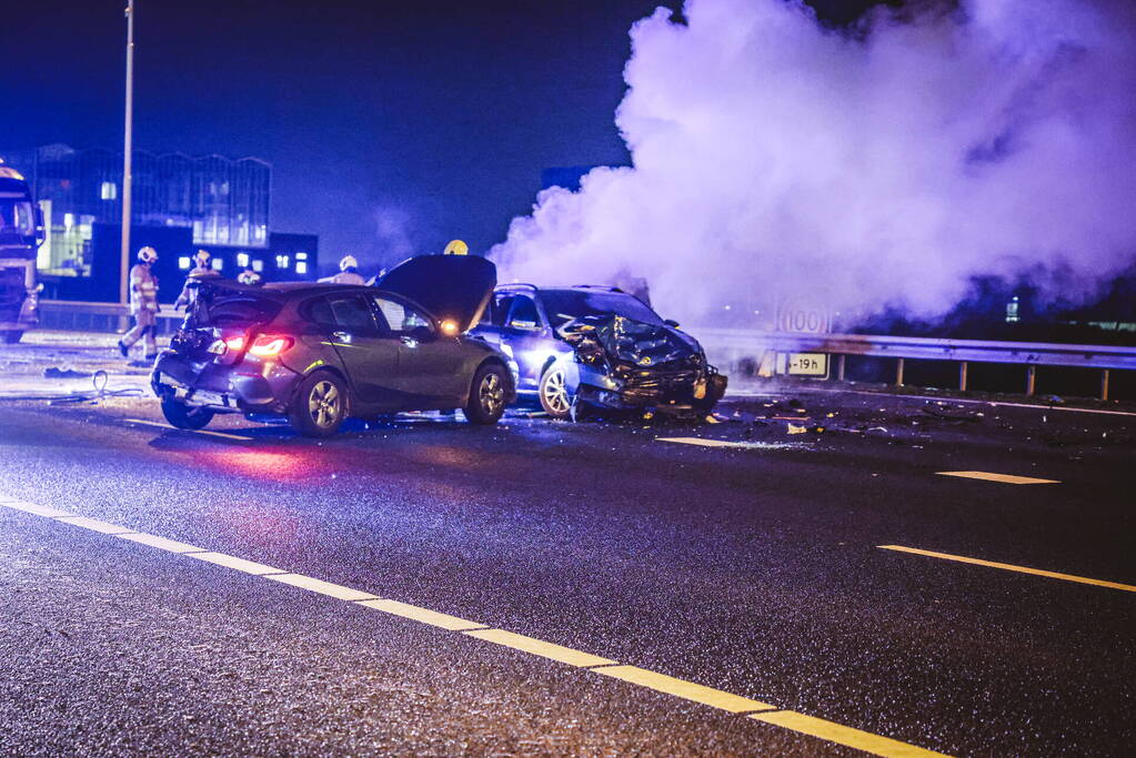 Brand na ernstig ongeval op snelweg