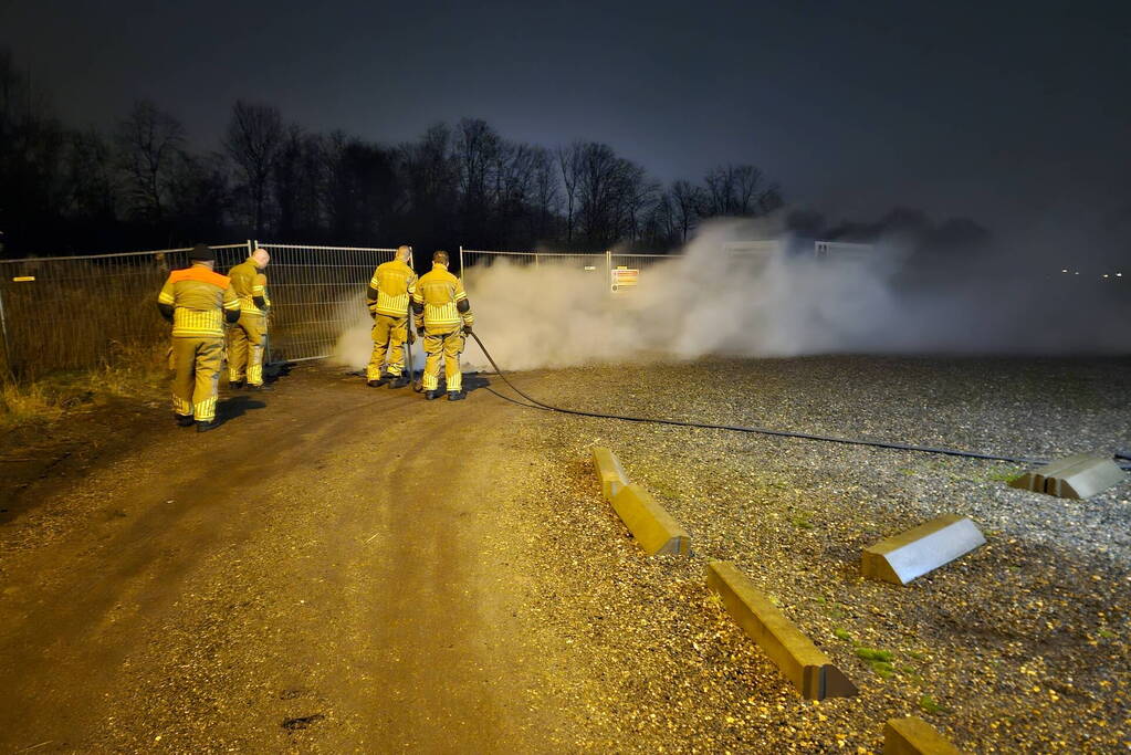 Brandweer blust pallet met afval
