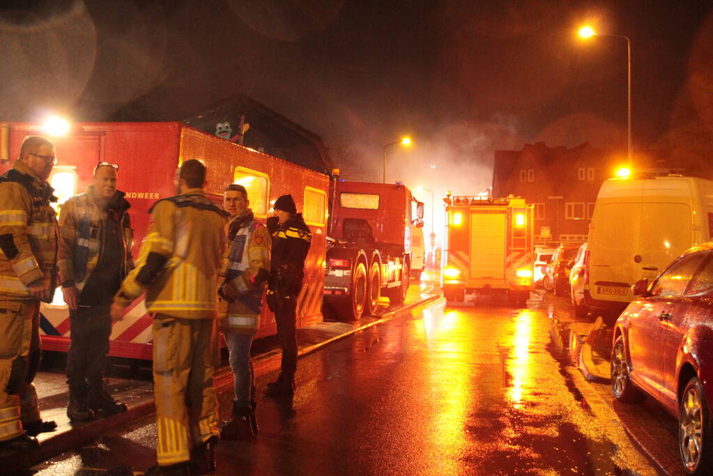 Hevige rookontwikkeling bij grote brand