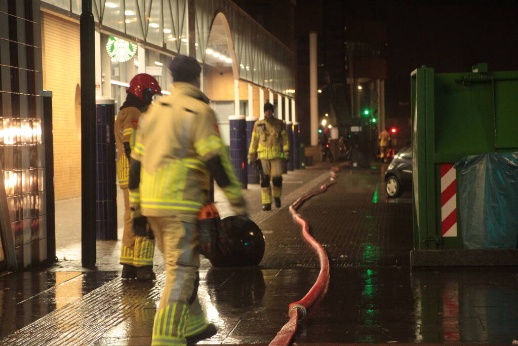 Hevige rookontwikkeling bij grote brand