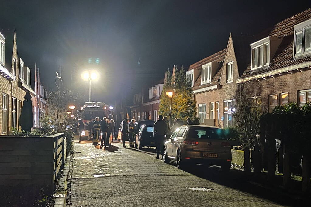 Autobrand geblust door buurtbewoners