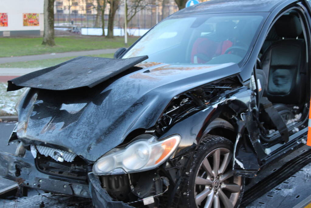 Gewonden bij ongeval op rotonde