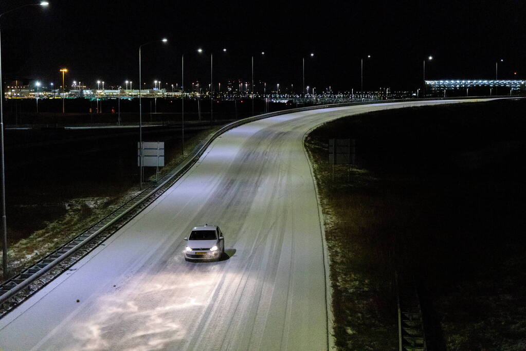 Veel files door gladheid