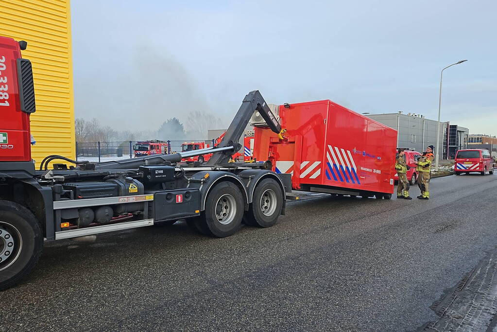 NL-alert voor grote brand in bedrijfspand