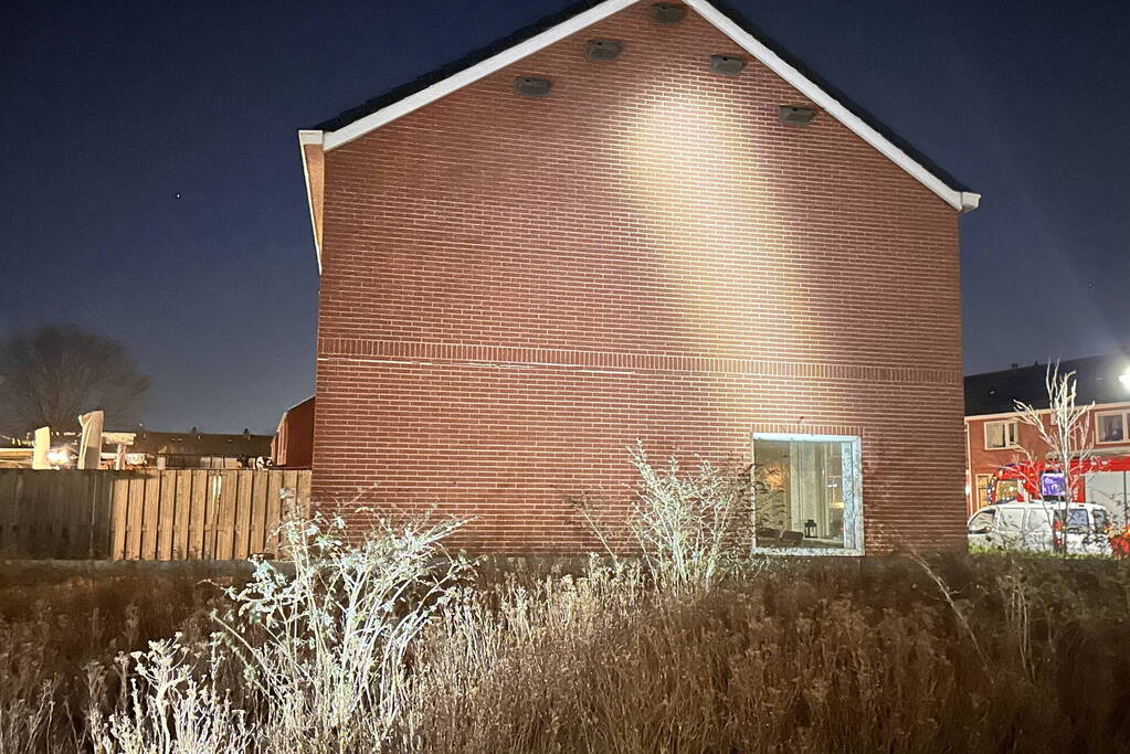 Muur van woning dreigt in te storten