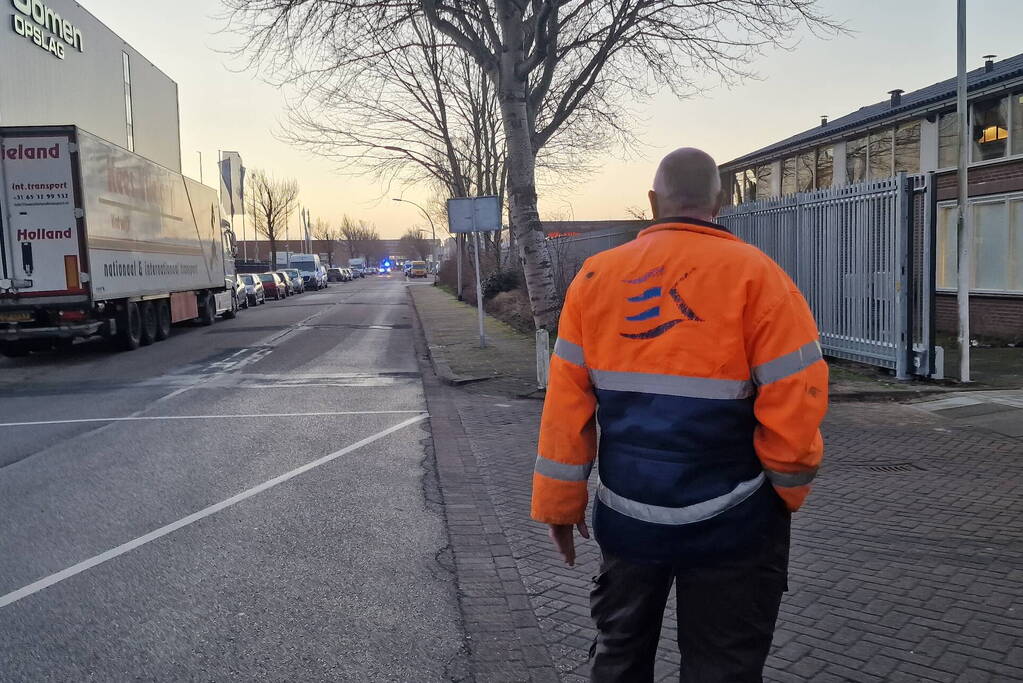 Brandweer ingezet voor brandende container in milieustraat