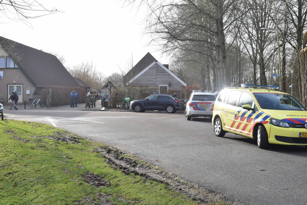 Peuter per traumaheli naar ziekenhuis na te water raking