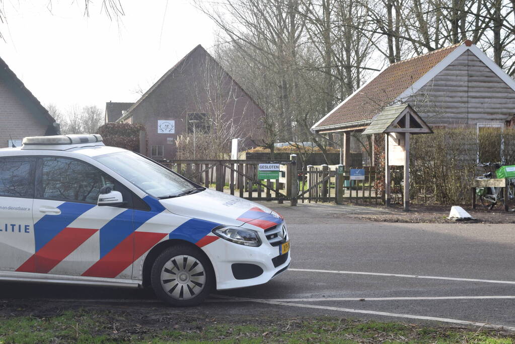 Peuter per traumaheli naar ziekenhuis na te water raking