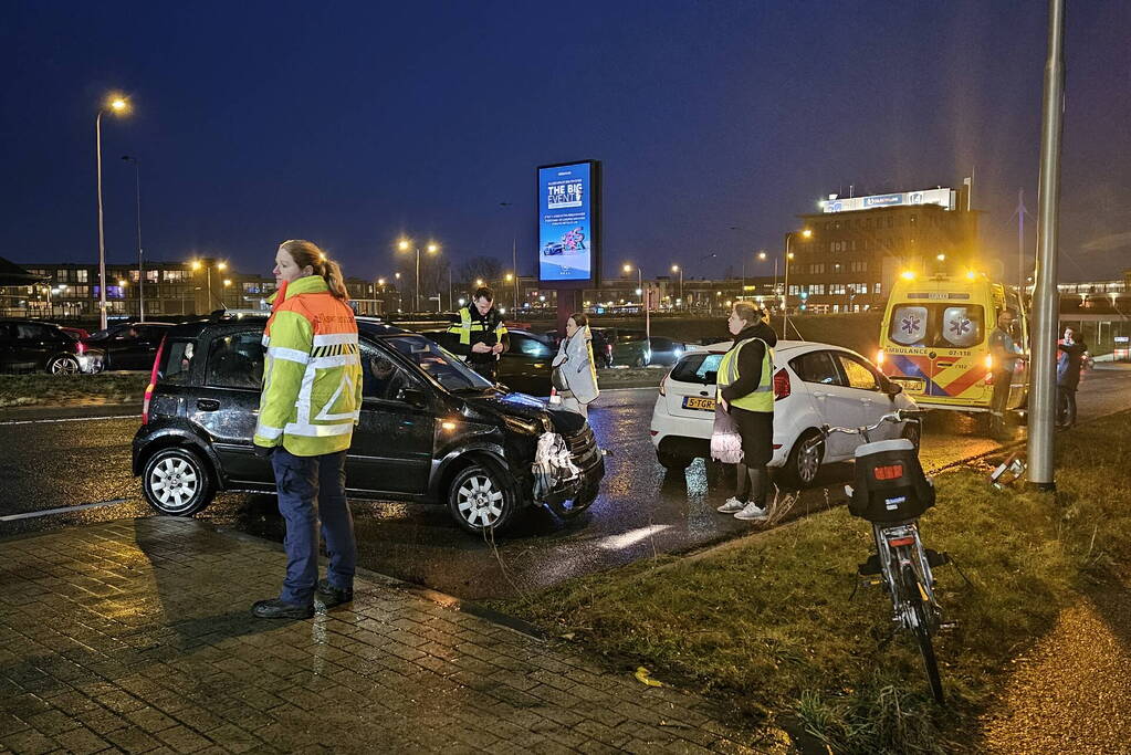 Kinderen betrokken bij kop-staartbotsing
