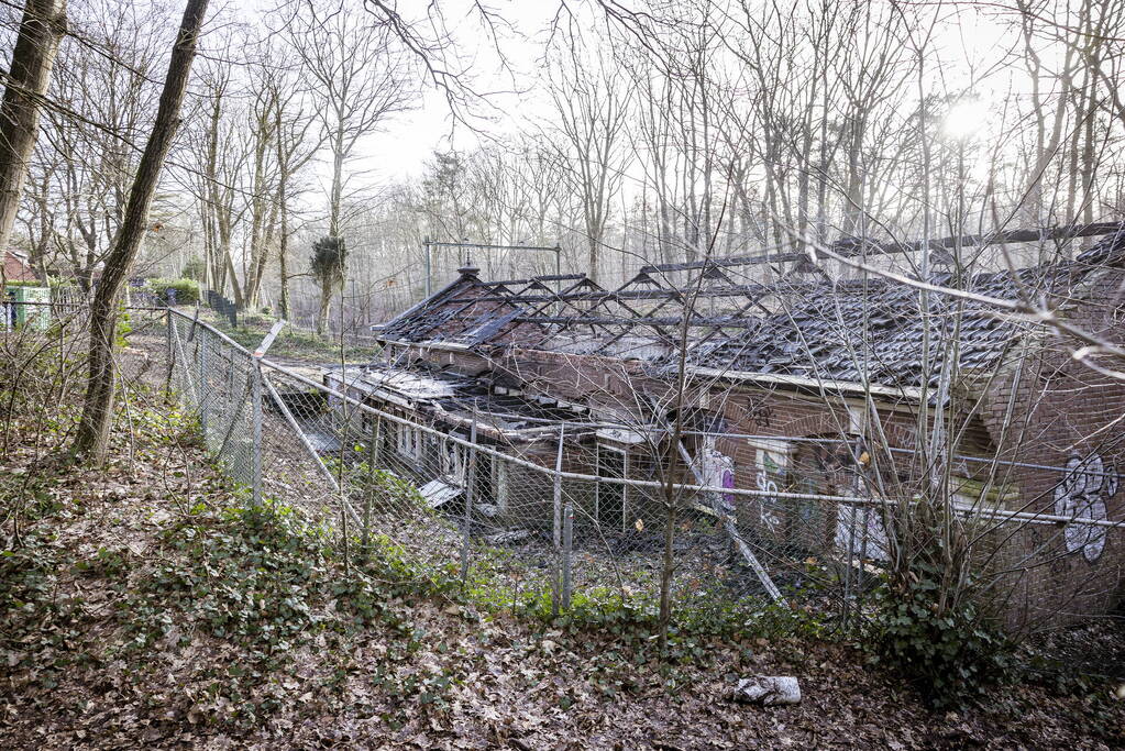 Onderzoek naar brand in monumentaal waterpompgebouw naast spoor