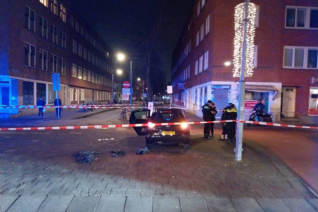 Gewonde bij schietpartij, twee verdachten gevlucht