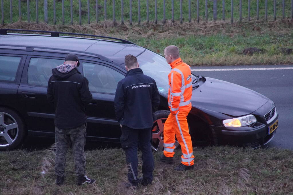 Schade bij ongeval tussen twee auto's