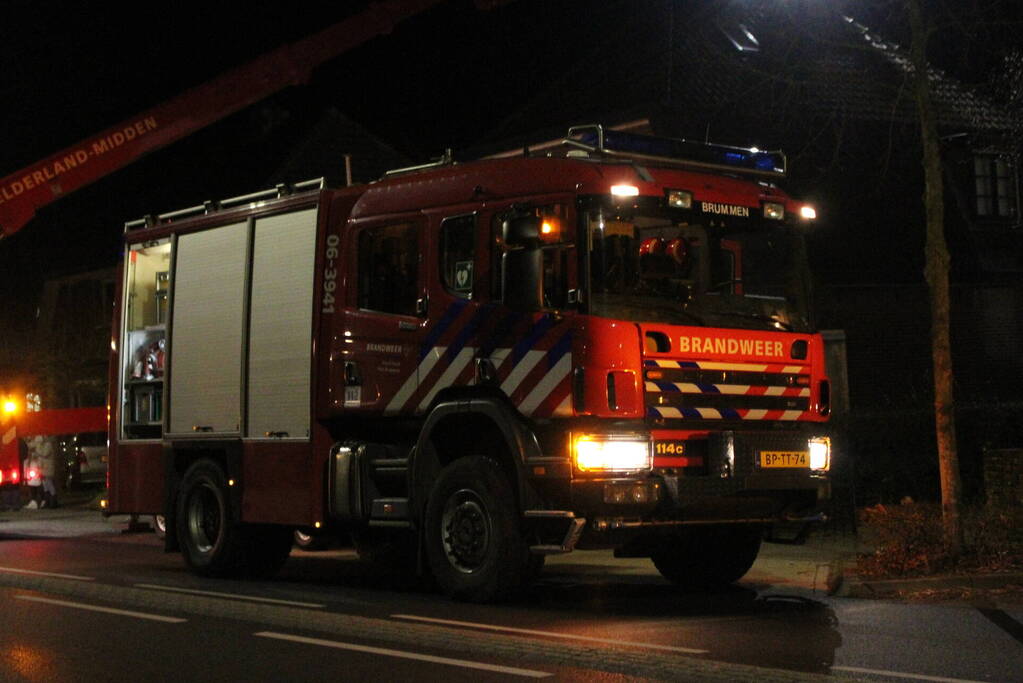 Brand in schoorsteen van vrijstaande woning