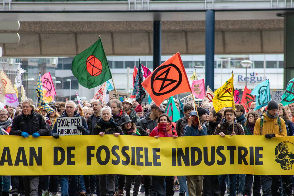 Massale politie-inzet bij demonstratie Extinction Rebellion